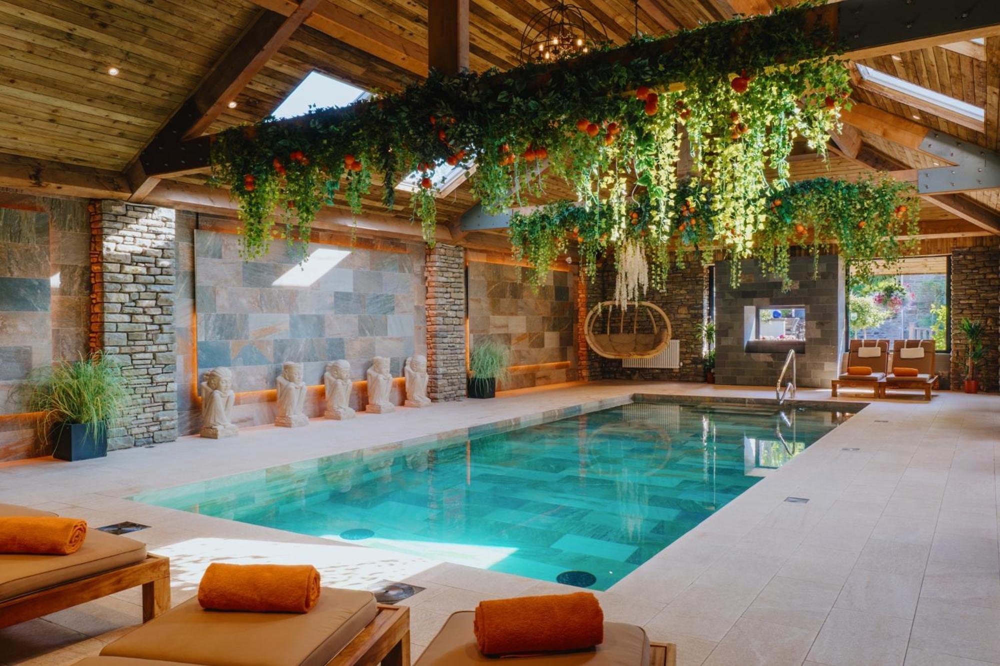 Lanelay Hall Hotel&Spa Hensol Esterno foto Spa at the Hotel